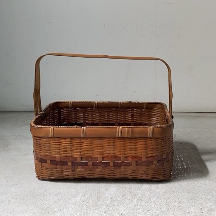 ヴィンテージ 民藝 竹細工 竹籠 バスケット 籠 行商 ハンドル 工芸品 ヴィンテージ 民藝 竹細工 竹籠 バスケット 籠 行商 ハンドル 工芸品