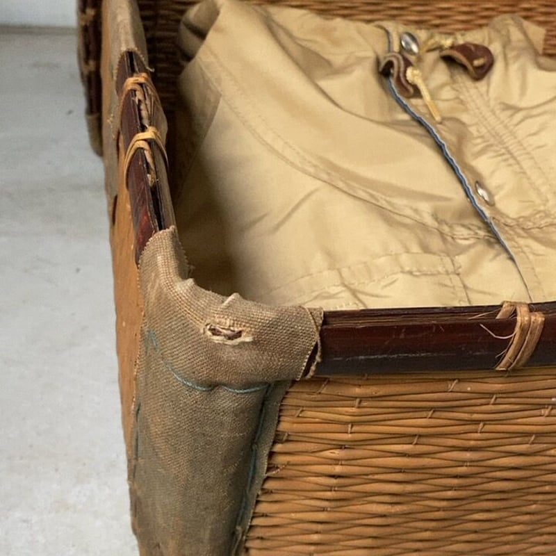 ★昭和レトロ★ 行李 柿渋塗 楽天市場】柿渋塗料「柿フィール」 渋古代色 1L : 木材倉庫 ムック