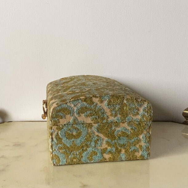 資生堂 花椿会記念品 プリオールファンタジードレッサー