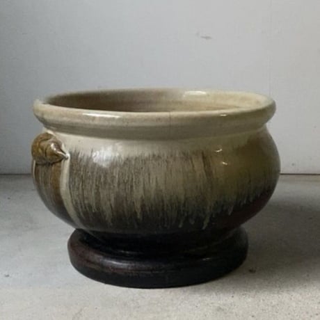 古い火鉢 33cm 茄子型 持ち手 足付き メダカ鉢 水栽培器 睡蓮鉢 ビオトープ鉢 ガーデニング 絞り釉 重ね掛け釉 二重掛け釉薬  堤焼き 古甕