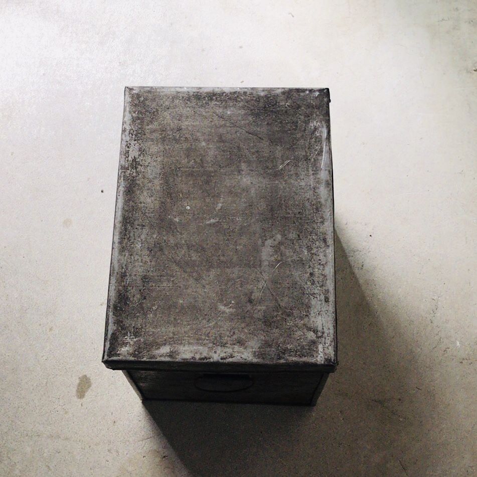 アンティーク アルミ製 ストック缶  収納ケース 米櫃 ヴィンテージツールボックス アルミの古い箱 古道具 道具箱 持ち手・蓋付き