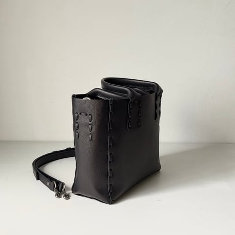 POMTATA ポンタタ  SAKU TOTE 'S  2WAYトートバッグ レザー シボ革 上質レザー ブラック ミニトート クロスショルダー 日本製 中古極美品