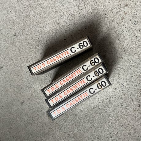 TDK CASSETTE LOW-NOISE C-60  ヴィンテージカセットテープ 未開封品 TDS旧ロゴ  (1個の価格)