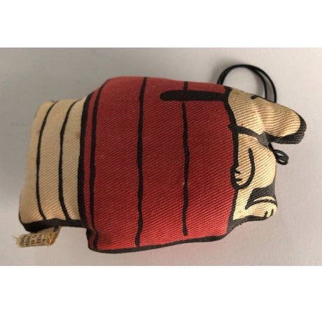 ヴィンテージ スヌーピー の綿入りマスコット  ぬいぐるみキーホルダー ツイルSNOOPY  オールドスヌーピー  コットンチャーム made in hongkong