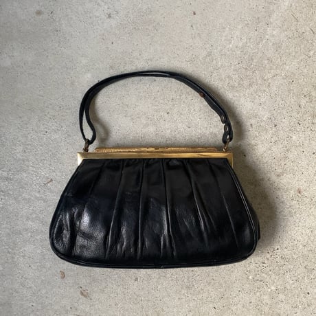 ヴィンテージ パーティバッグ  ブラックレザー/真鍮がま口  ギャザーデザイン ストラップは2way仕様  50s60s 中古良品