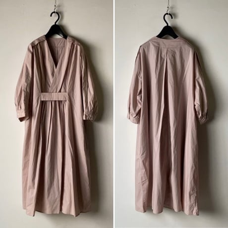 UNIVERSAL TISSU  ユニバーサルティシュ シルキータイプライター タックワンピース  チュニックワンピース グレーピンク  中古美品