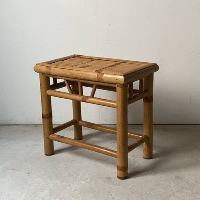 竹台 竹の花台. 置物台 茶道具 作業椅子 スツール 工芸品 民芸品