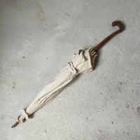 アンティーク日傘 かすり 織 総柄 綿麻 木彫りハンドル 乳白＋透明 ボタン 大正-昭和初期 白/グレー ジャパンヴィンテージ 日本製 シミあり