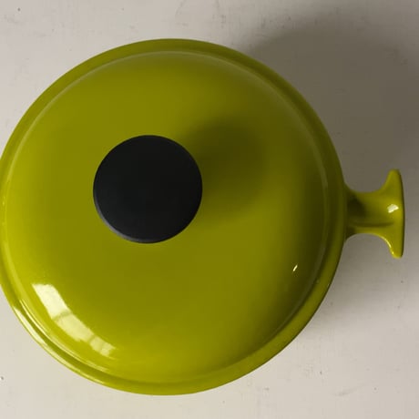 Le Creuset  ル・クルーゼ   ”Mama”シリーズ  ココットロンド 17 ママシリーズ  オールドルクルーゼ フランス ヴィンテージ  箱フラッシャー側面シール有り デッドストック