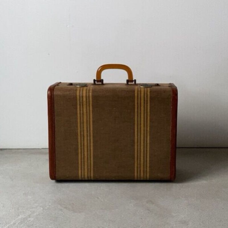 EVERLITE アンティークトランク 黒 真鍮金具 EVERLITE アンティークトランク 黒 真鍮金具