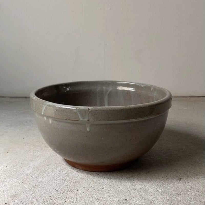 古いこね鉢(ストーンウェアB) 幅約26cm シンプル大鉢 巨大ボウル 荒い