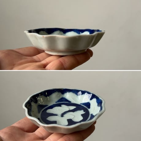 明治 大正期 古い瀬戸焼の豆皿［1枚の価格］在庫17枚 朝顔＋波絵  染付 型押し 小皿 有田 伊万里 完品