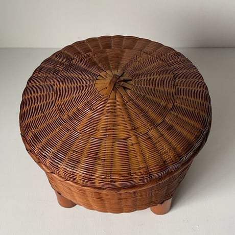古い竹編の飯籠  めしかご  蓋付き竹籠 幅約28cm わずかな目飛びはあるもののコンディション良好