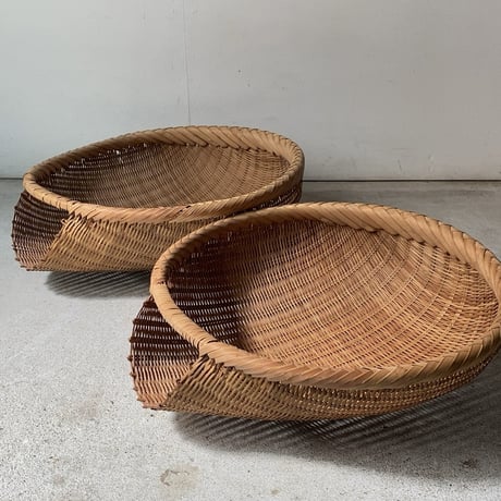 丸い片口ざる 入れ子2点セット  竹編みザル 竹笊 竹籠 竹工芸 竹細工 工芸品 手仕事 古民藝 古民具 古道具 ジャパンヴィンテージ
