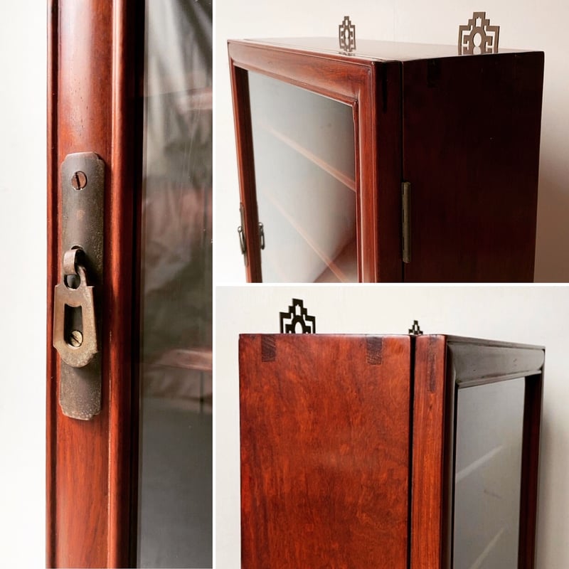 古い木製小型ショーケース 開戸のガラスケース 指物木工 銅金具 飾り棚