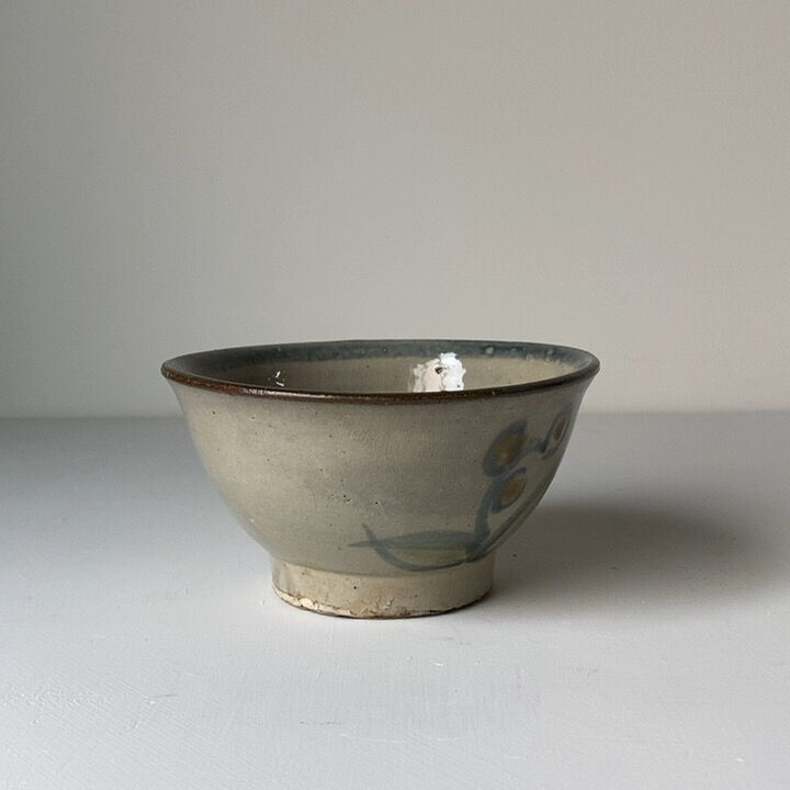 琉球 やちむん 4.5寸マカイ 古作 登窯 花草模様 昭和期 琉球 やちむん 4.5寸マカイ 古作 登窯 花草模様 昭和期
