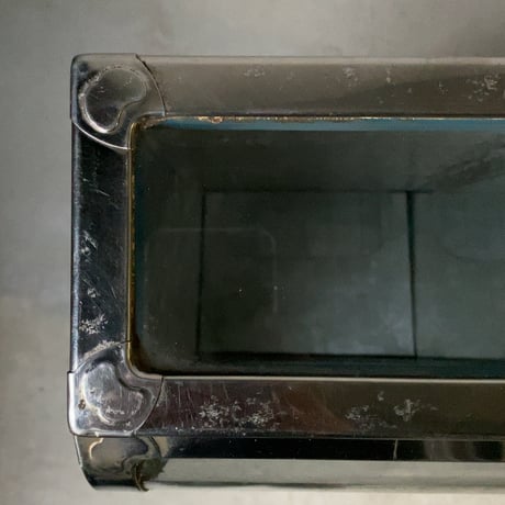 アンティーク ショーケース  昭和初期 駄菓子 乾物 用 ガラスケース  3層硝子ケース  ブリキ/スチール／硝子  密閉保存ケース 完品範疇