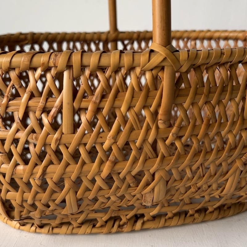 竹編みの市場籠 幅約35cm ワンハンドルの竹籠 市場籠 野菜籠 洗い籠 足