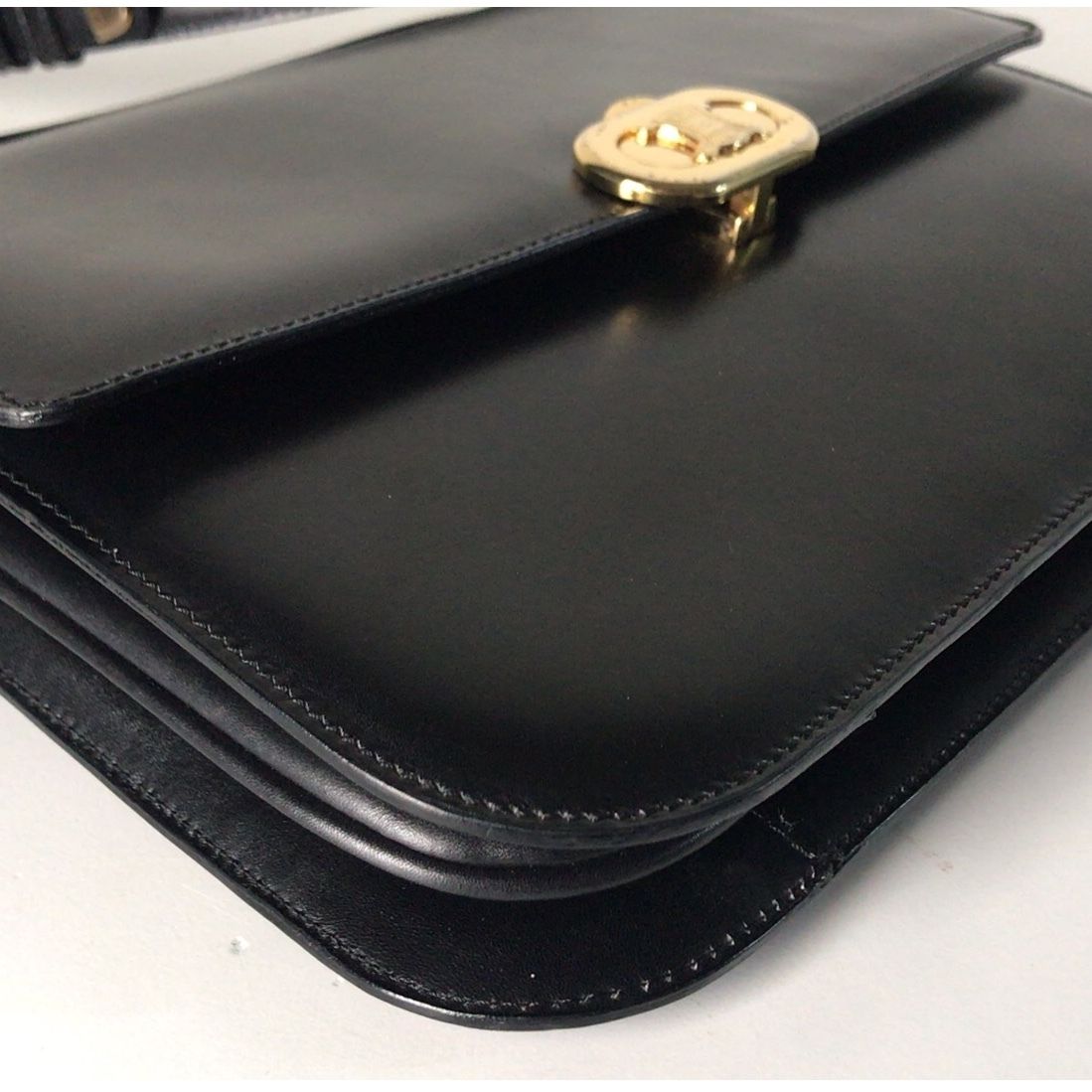 CELINE セリーヌ ゴールド マカダム金具 カーフレザー CELINE セリーヌ ゴールド マカダム金具 カーフレザー