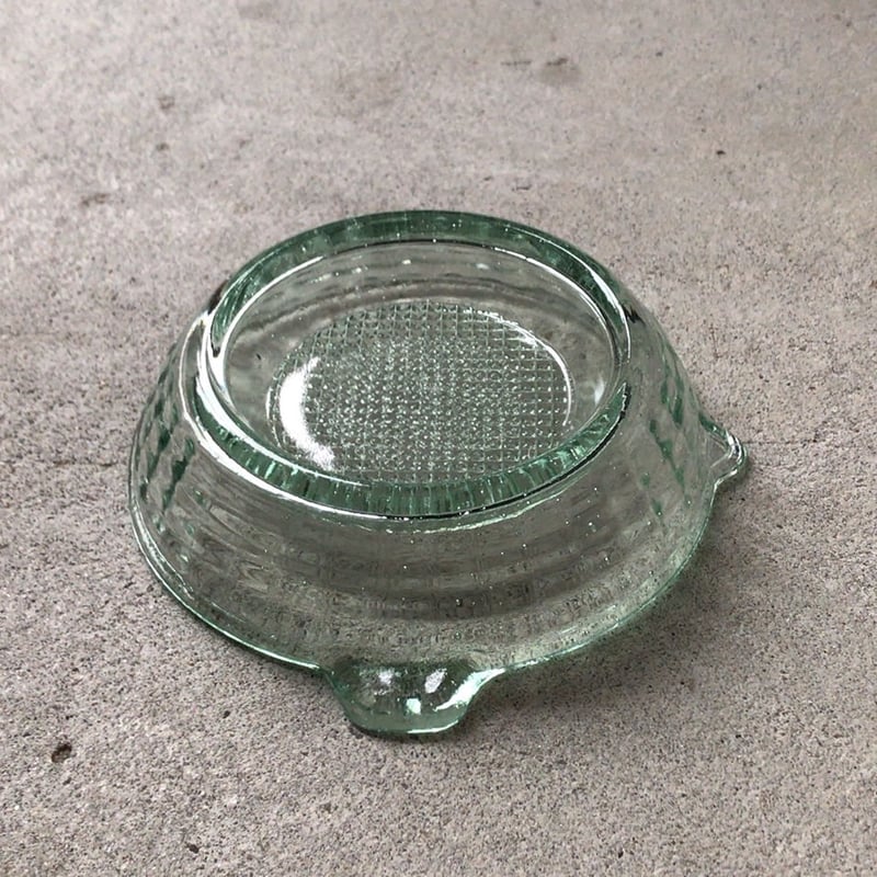 大正時代の灰皿  約60年前の骨董品 【希少】 大正時代の灰皿 約60年前の骨董品 【希少】