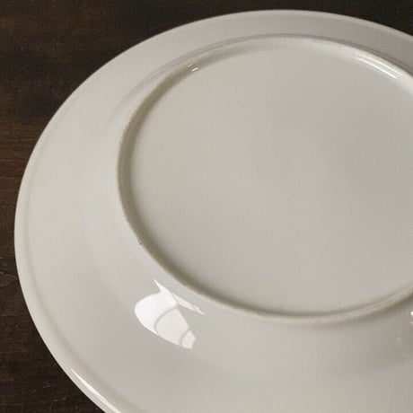 旧家の物置に長年眠っていた古い白いお皿23cm  4枚セット  洋食皿  平皿  ヴィンテージプレート 未使用品レベル