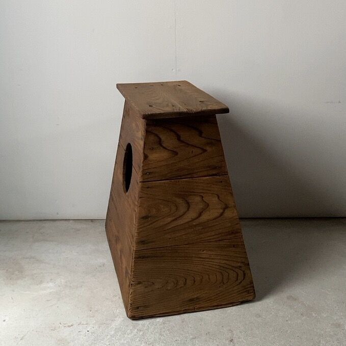 昭和期 木製踏台 丸穴屑入れ 杉無垢材 アンティークステップ 花台