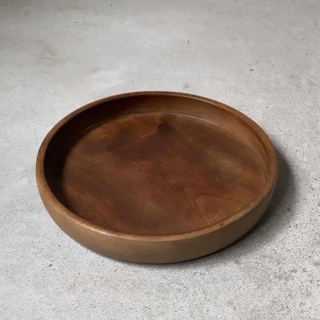 昭和30年 木製 くり抜き盆　小さめサイズ約26cm 木工 工芸品 木製無垢材 民藝 番茶 煎茶 丸盆 キッチンツール