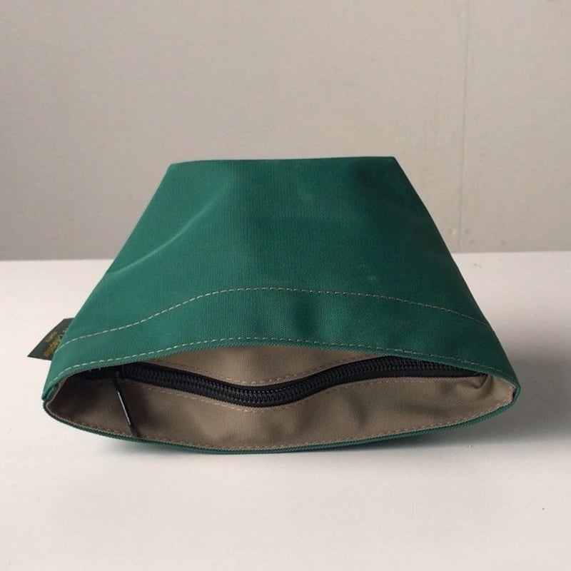 【美品】エルベシャプリエ　ナイロン　ブリーフケース　グリーン　緑 Herve Chapelier エルベシャプリエ 927N グリーン/グレージュ