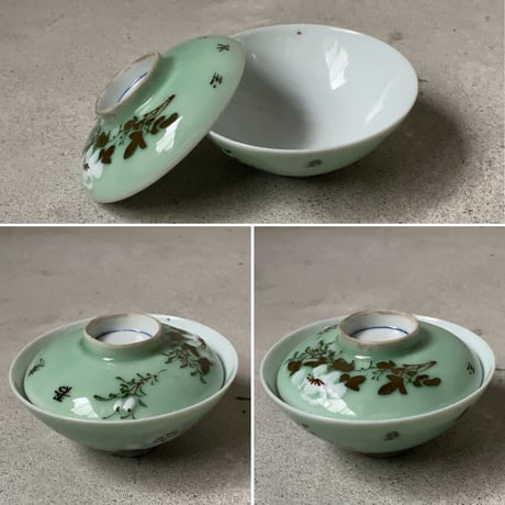 古い中国の蓋茶碗(飯椀) 4客セット(5客ですが1点蓋にホツがあるため実質完品4客での御提示) 花紋様 青磁色磁器 ヴィンテージ食器 テーブルウェア