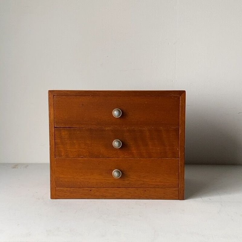 希少　羽根上げ式扉　鍵付き　オーク　無垢材　組み継ぎ細工　小引き出し　五盃 古い3杯小引出し 昭和期 ラワン無垢材＋杉無垢材 組み継ぎ加工