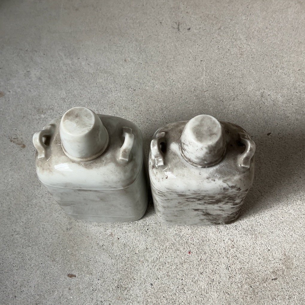 戦前 戦中 白磁の水筒 耳有り 東京レッテル 渡辺謹製 ねじ込み蓋 金属