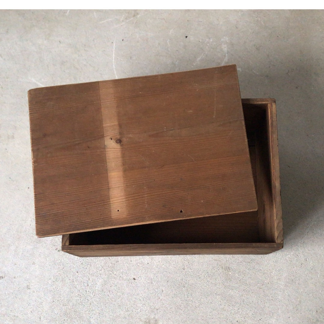 アンティーク木箱 蓋付き ネームホルダー付き 杉無垢材 道具箱