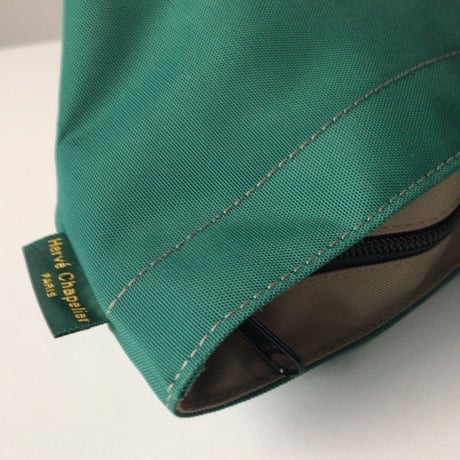 Herve Chapelier エルベシャプリエ  927N  グリーン/グレージュ  ナイロン舟型ポーチM　コスメ 化粧ポーチ 中古品