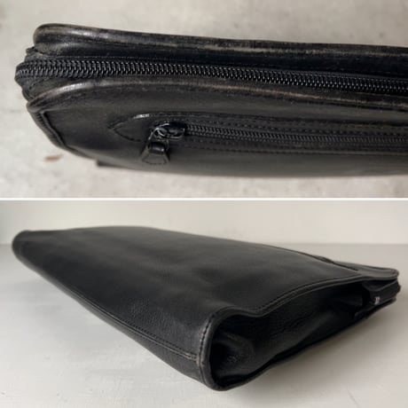 Burberrys バーバリーズ  クラッチバッグ  ブラックレザー インナーはノバチェック仕立  オールドバーバリー ヴィンテージバーバリー セカンドバッグ エンボスロゴ 中古良品
