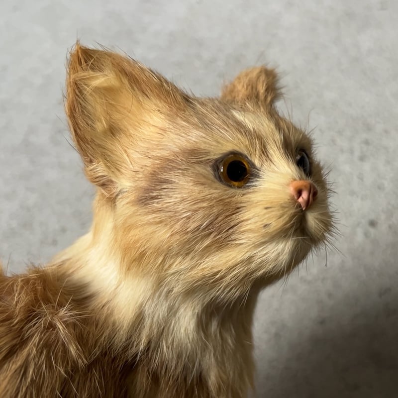 1970年代大丸販売品 猫の置物 リアルファー 茶虎 ヴィンテージドール