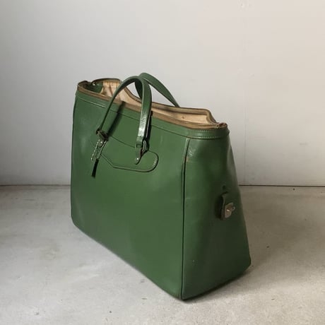 ヴィンテージ レザーバッグ  50s60s 当時物レザートート 革鞄 グリーンレザー ファスナーオープン カギあり インナーシミ外装美品範疇