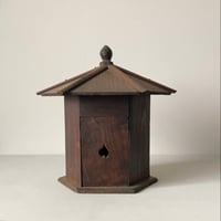 古い木製の小屋 六角御堂 ミニお堂 仏像庫 明治 大正 古木工品 楔 古仏具 希少 珍品