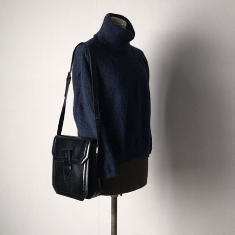 YSL  イヴ・サンローラン  型押しリザード  レザー ショルダーバッグ ブラック  ヴィンテージ  オールド 美品