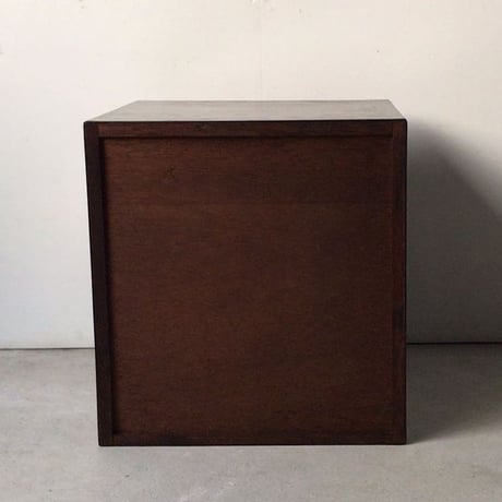 50s60sヴィンテージ 5杯レコードキャビネット 小引き出し 無垢材/プライウッド貼り合わせモダンライン装飾 美木目 美木工  摘み無し フロント傾斜デザイン アンティーク小型家具 古道具 小物入れ