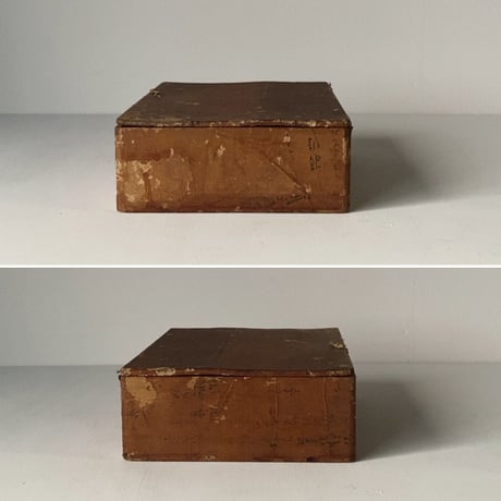 一閑張り 蓋付きの紙箱  21.5cm 紙貼り 柿渋 紐摘み  小物入れ 道具箱 墨文字 ジャパンヴィンテージ