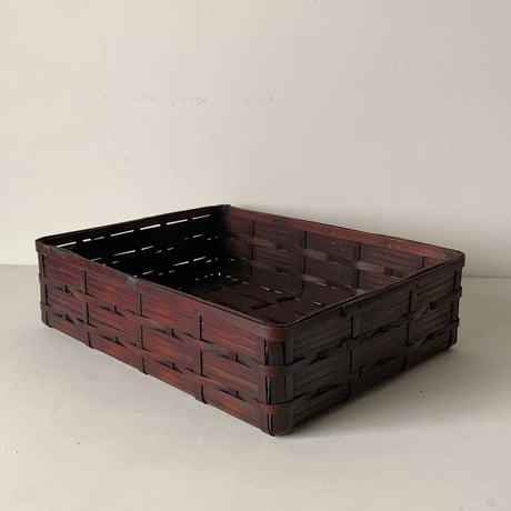 古い竹の平籠  ひしぎ編み 古作工芸品 手仕事 赤竹 中型道具箱 茶器入れ 茶籠 編み籠 良品