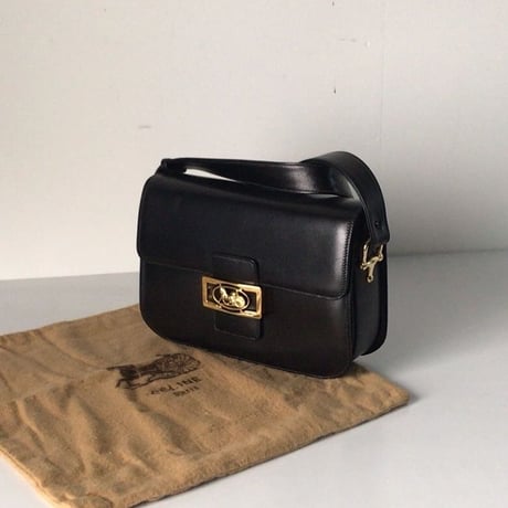 CELINE  セリーヌ  ゴールド馬車金具  カーフレザー  ショルダーバッグ   ブラック  ヴィンテージ  オールド   極美品