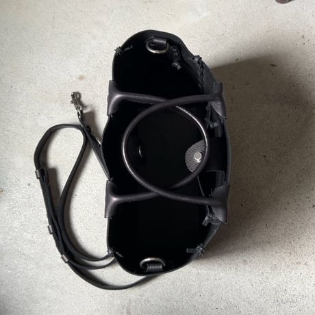 POMTATA ポンタタ  SAKU TOTE 'S  2WAYトートバッグ レザー シボ革 上質レザー ブラック ミニトート クロスショルダー 日本製 中古極美品