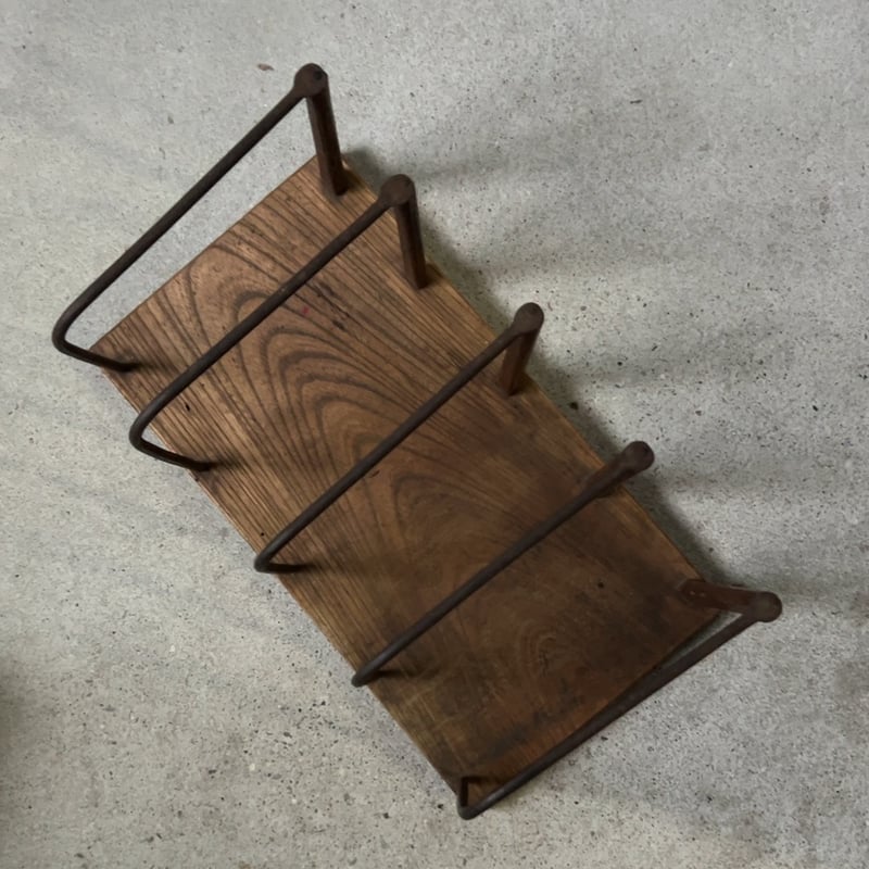 欅無垢材の古い卓上本立て 鉄仕切りと木で出来たブックスタンド 戦前