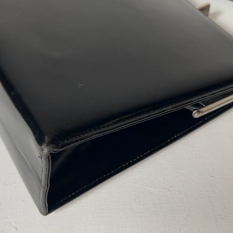古いレザーのハンドバッグ  スムースレザー ブラック がま口型 ヴィンテージバッグ フォーマル 中古良品