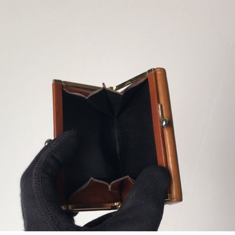 CELINE セリーヌ　ヴィンテージセリーヌ コンパクトウォレット  2つ折りガマ口  型押しレザー/ヌメ革　マカダム エンボス