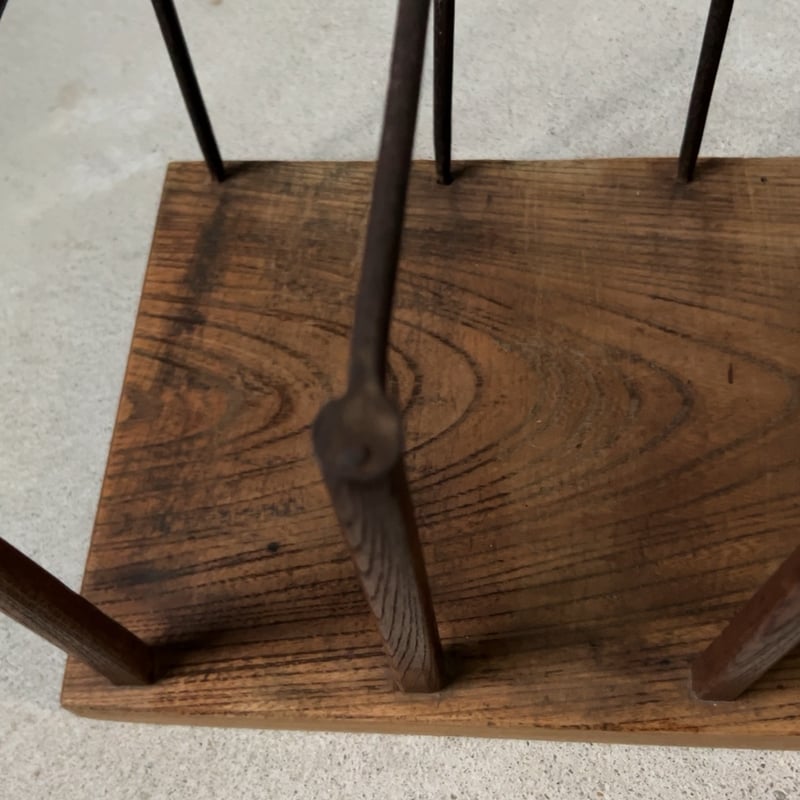 欅無垢材の古い卓上本立て 鉄仕切りと木で出来たブックスタンド 戦前