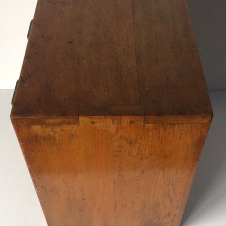 アンティーク小引き出し10杯 木製無垢材 ネームホルダー(真鍮製)付 ヴィンテージ家具 50s 60s 完品