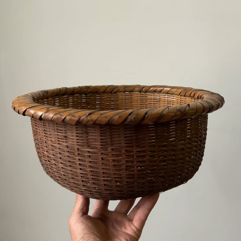 世界の民藝 細い竹材で編まれた古い籠 生産国不明 ヴィンテージ