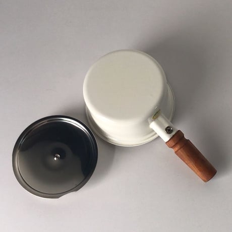 Noritake ノリタケ   ヴィンテージ 琺瑯(ホーロー) 片手鍋  ミルクパン  木製無垢持ち手  ホワイト ほぼデッドストック 未使用品